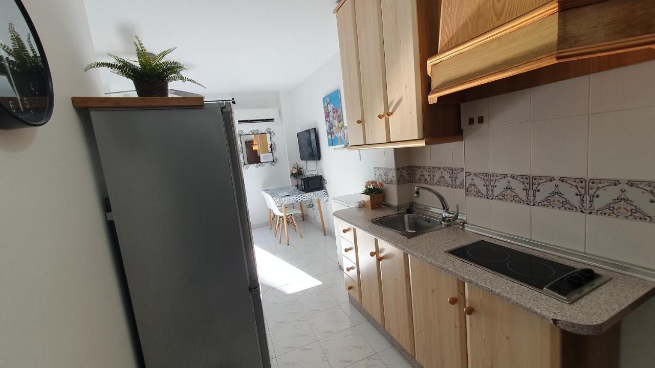 Apartamentos Eduardo Rico 네르하 외부 사진