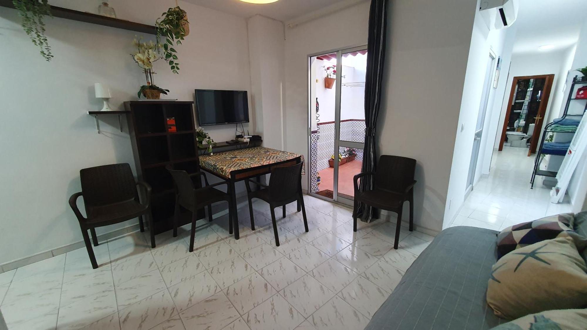 Apartamentos Eduardo Rico 네르하 객실 사진