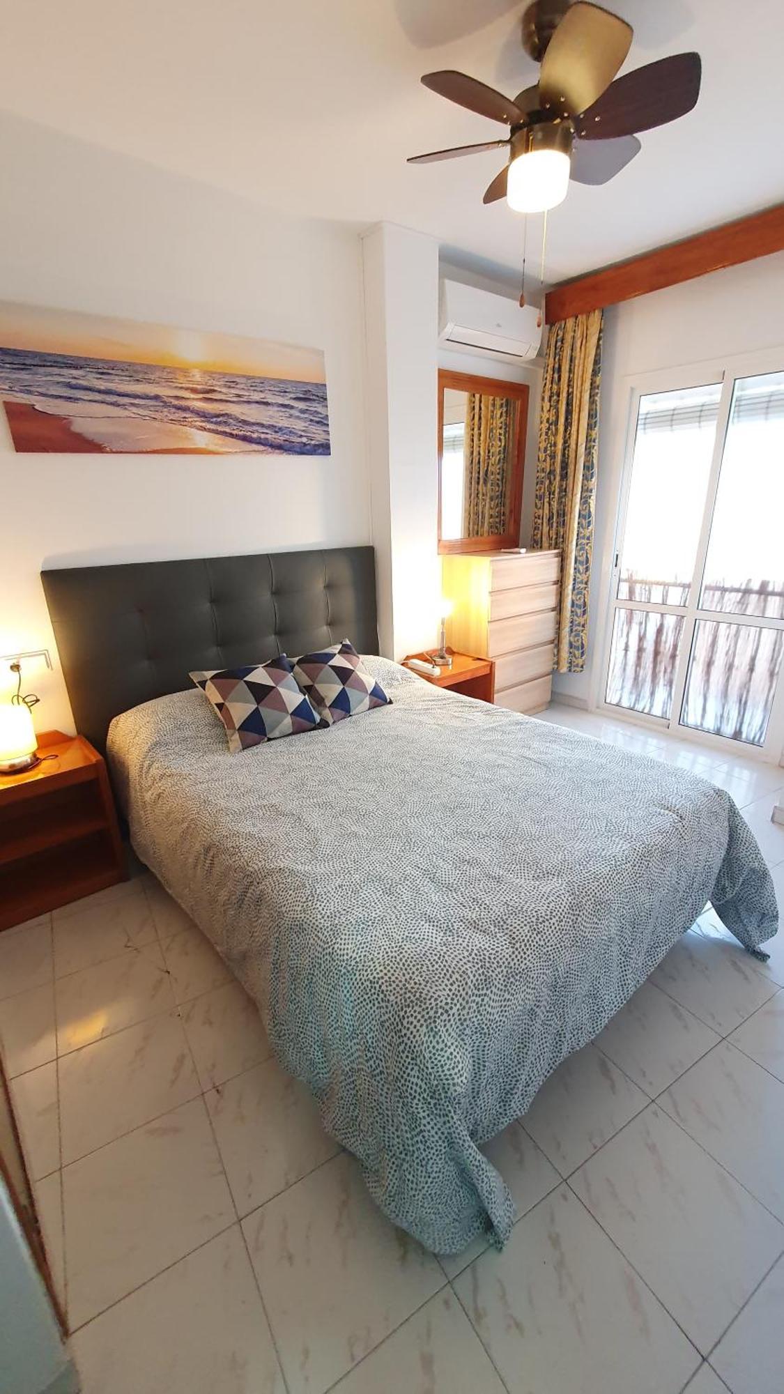 Apartamentos Eduardo Rico 네르하 객실 사진